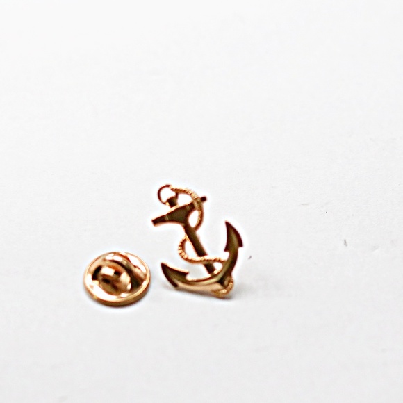 Vintage Anchor Pin  ⚓️ - Picture 1 of 1
